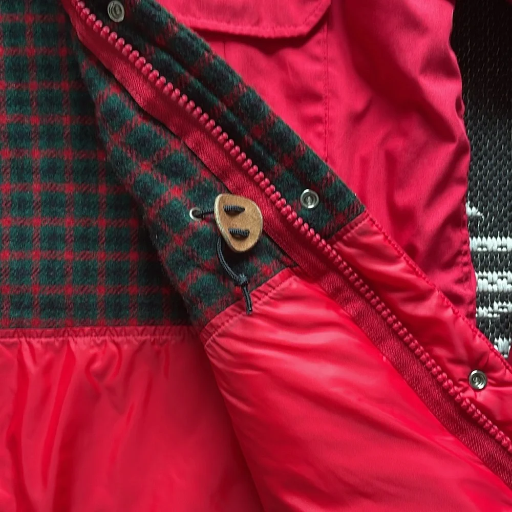 VINTAGE WOOLRICH - Cherry Red Parka/Coat - Picture 5 of 7